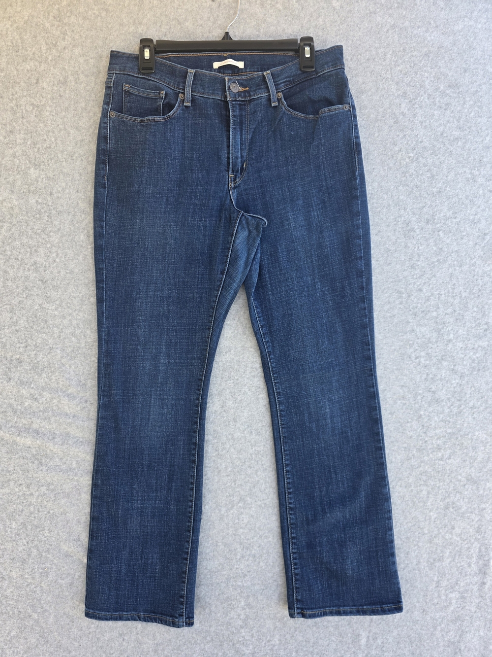 Levi's Women's Classic Mid Rise Bootcut Jeans Mid Blue Size 10S 30x30